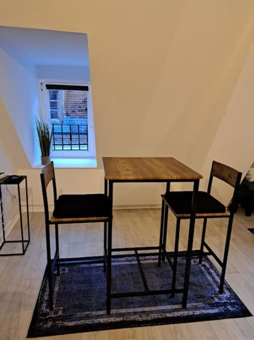 Confortable Studio Renove Cambrai Luaran gambar